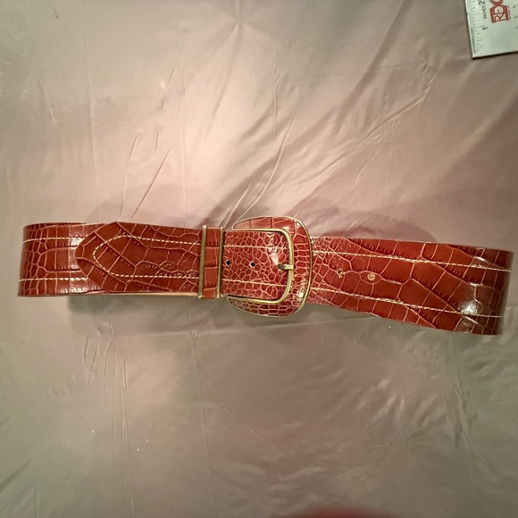 Per Se by Carlisle Brown Leather Embossed 2.25” Women’s Belt Size Medium $368 - Picture 9 of 10